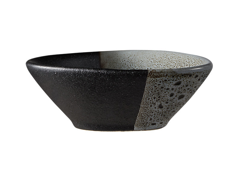 Umi Triangle Sauce Bowl