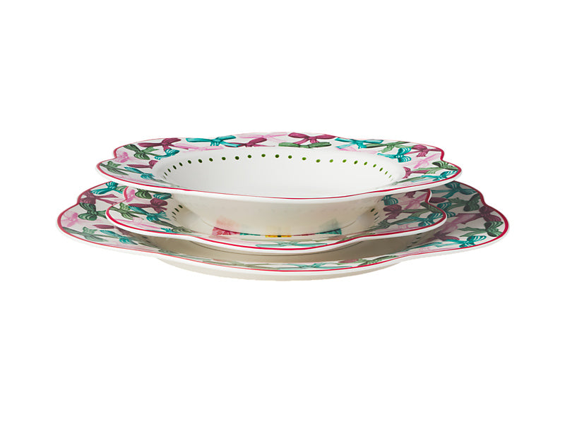 Fa la la Scallop Rim Dinner Set 12pc Gift Boxed